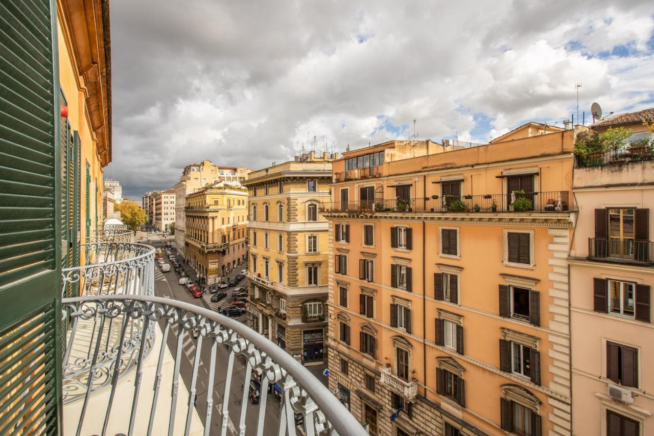 Cavour Attic With Terrace Apartamento Roma Exterior foto