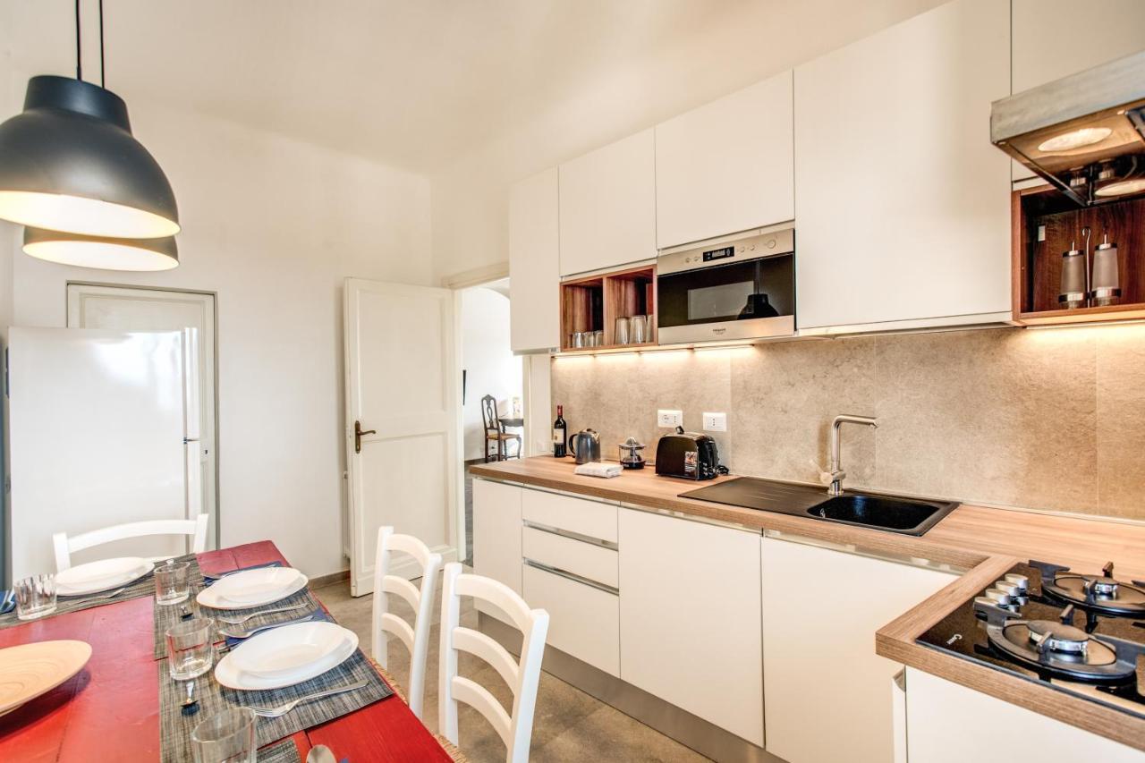 Cavour Attic With Terrace Apartamento Roma Exterior foto